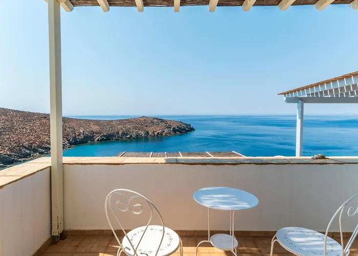 Sun Blooming In Tinos Island Villa *